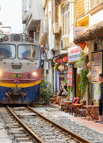 hanoi-train-street.jpg