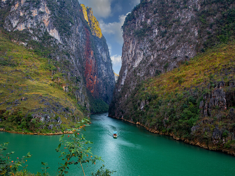 ha giang loop nho que river