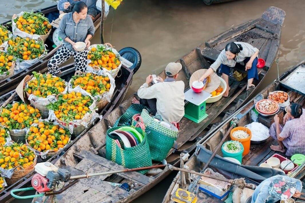 floating market from ho chi minh city phong dien market