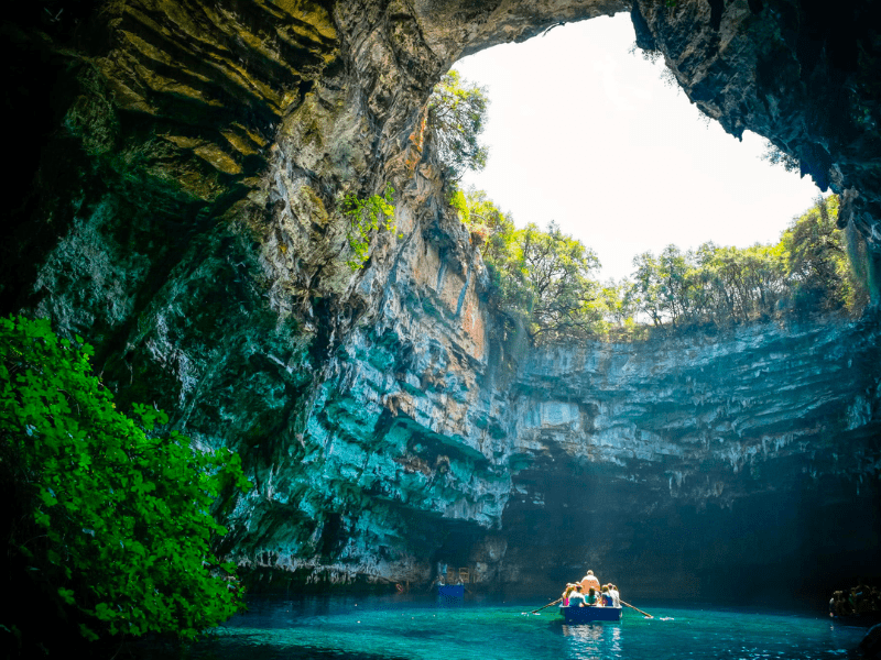 best time to visit central vietnam phong nha ke bang 1