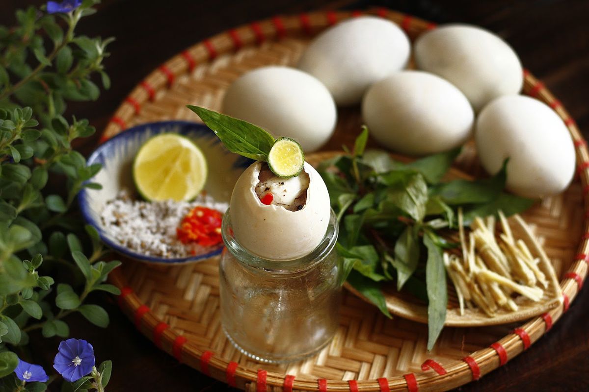 cheap vietnamese foods balut