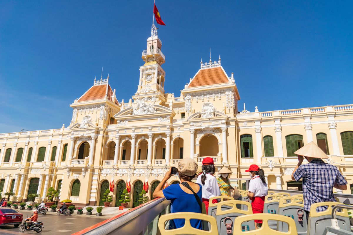 what to wear in ho chi minh city ho chi minh city bus tour