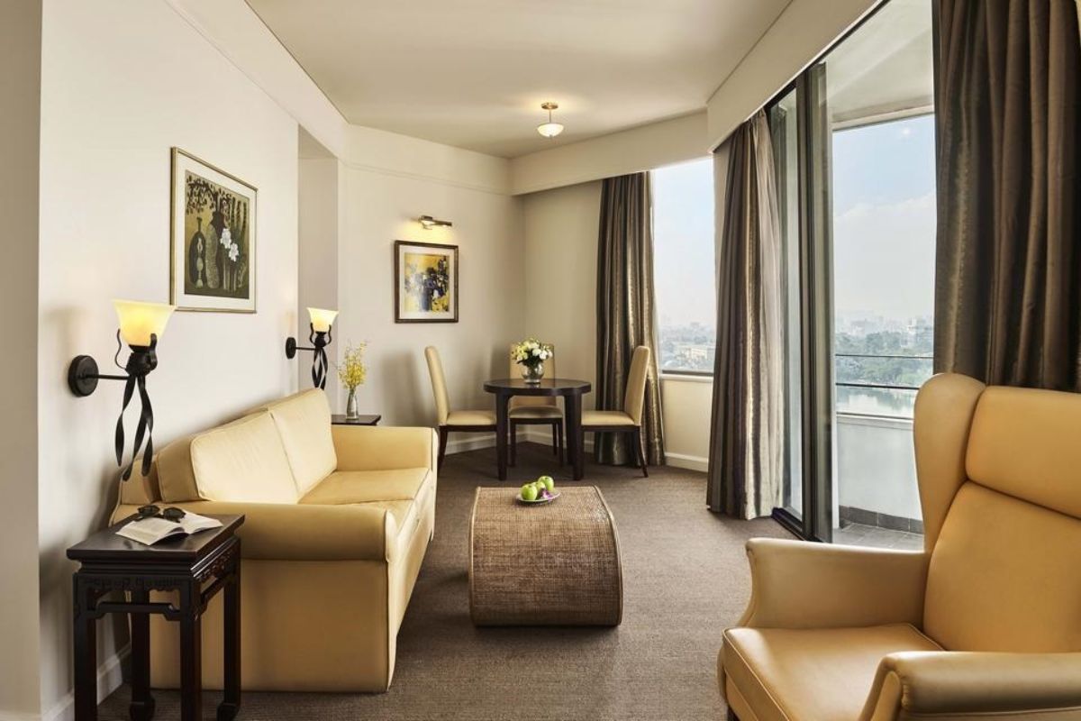 top hotels in hanoi Pan Pacific Hanoi room