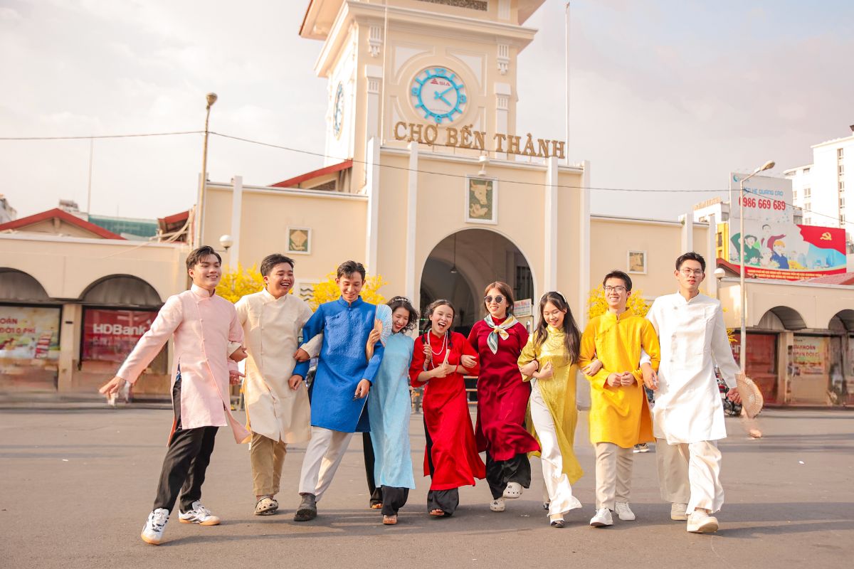 why do vietnamese wear ao dai vietnamese ao dai