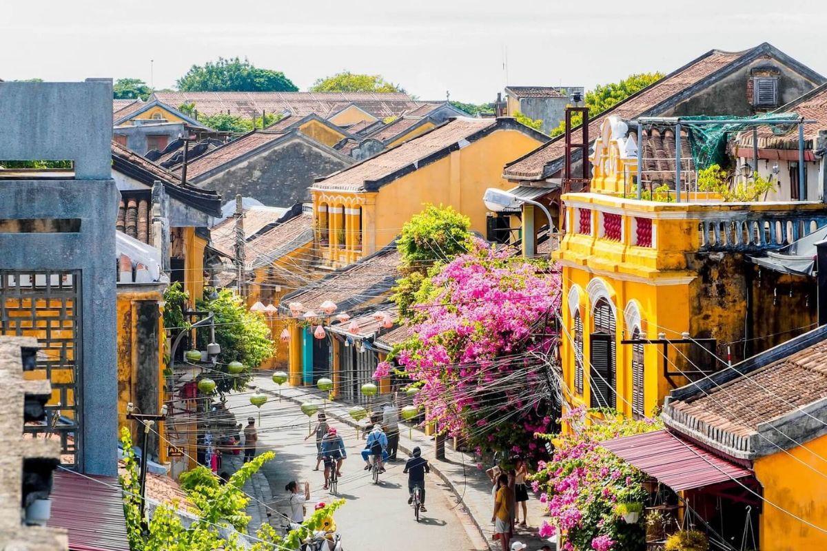 best time to travel to hoi an hoi an dry season