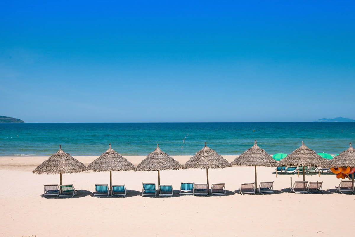 best area to stay in vietnam nha trang beach